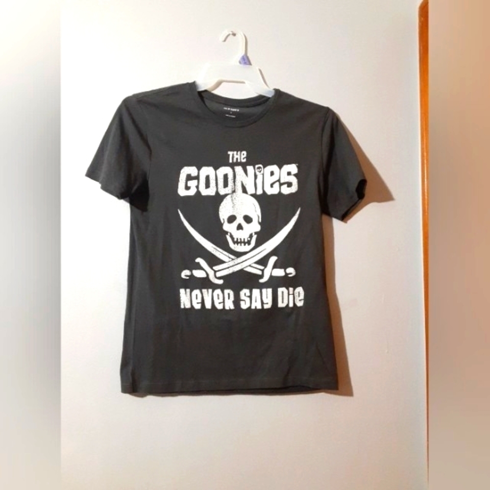 Old Navy Women's Unisex Goonies Tshirt Short Sleeve Dark Gray Graphic Size Small